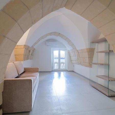 Dimora Barocca Luxury Suites Лечче Экстерьер фото