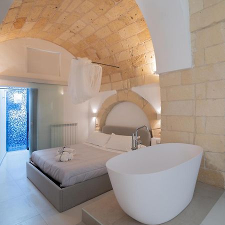 Dimora Barocca Luxury Suites Лечче Экстерьер фото