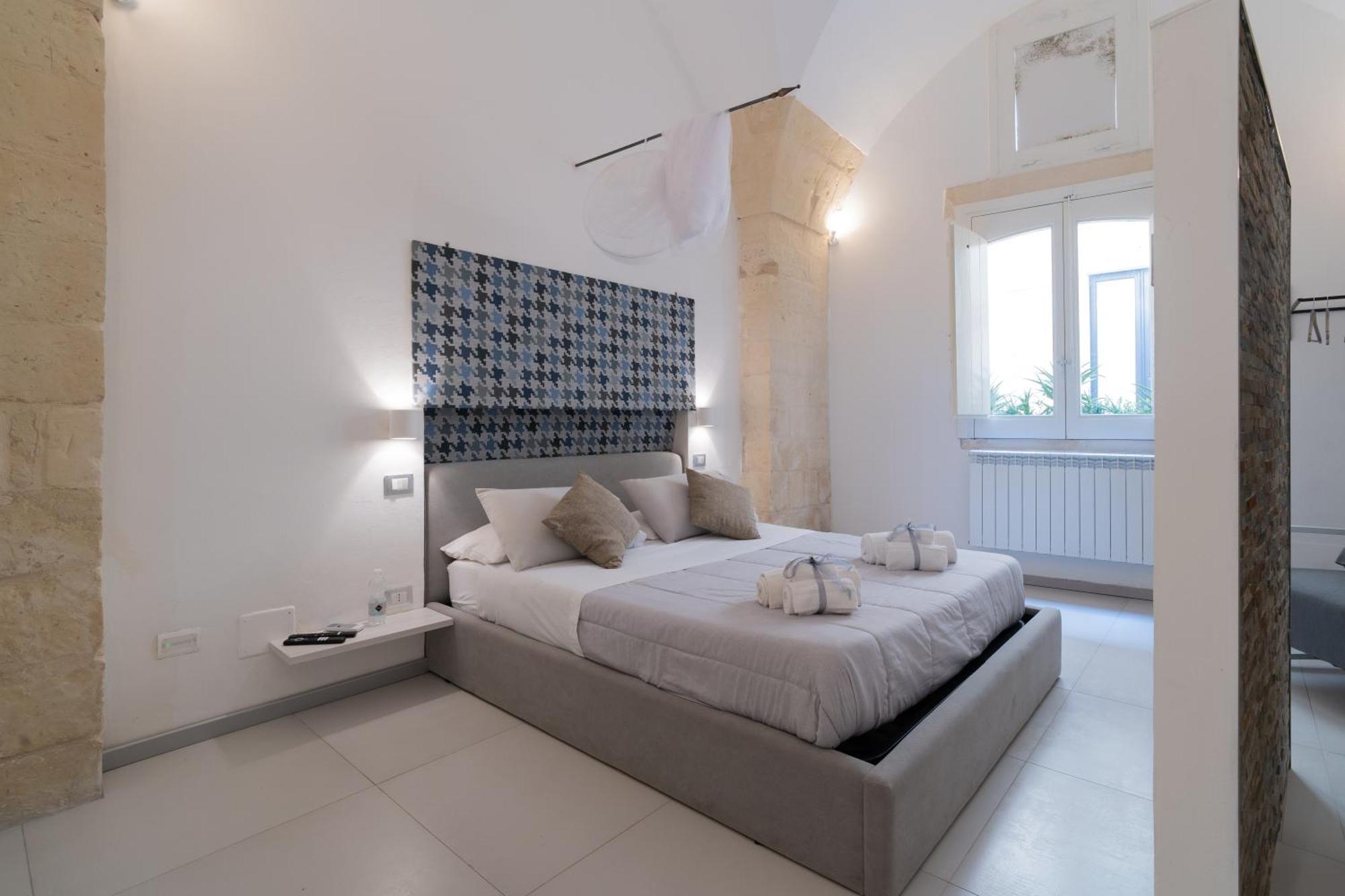 Dimora Barocca Luxury Suites Лечче Экстерьер фото