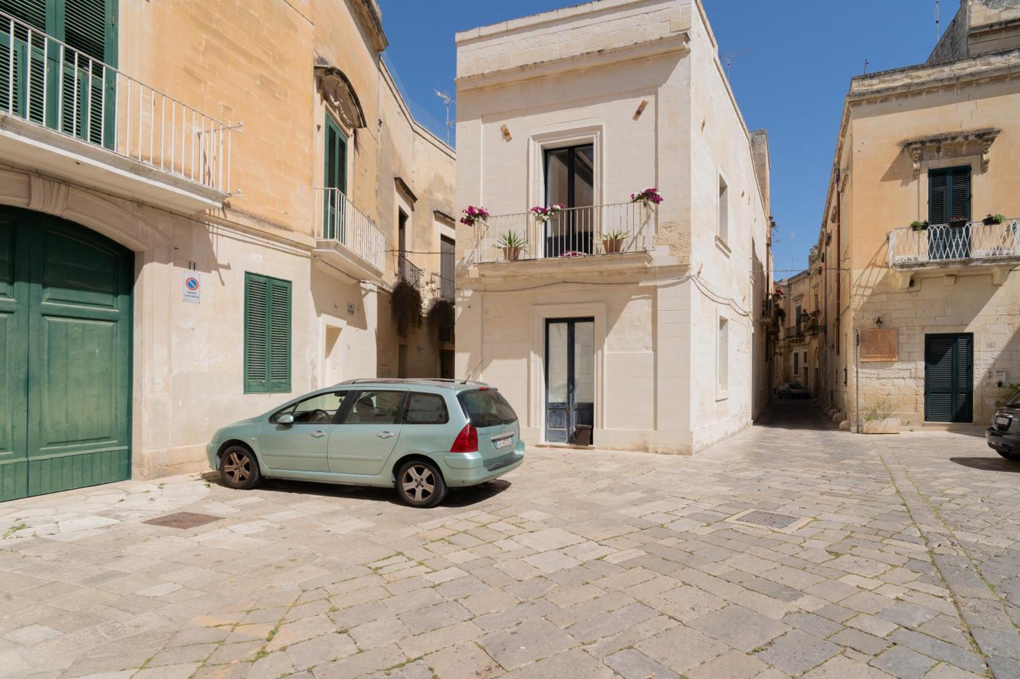 Dimora Barocca Luxury Suites Лечче Экстерьер фото